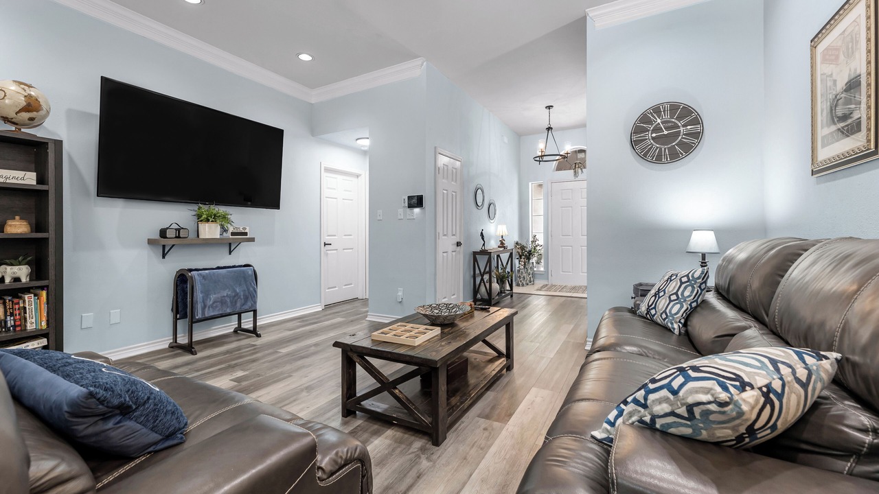 Photo of Livingroom in College Station