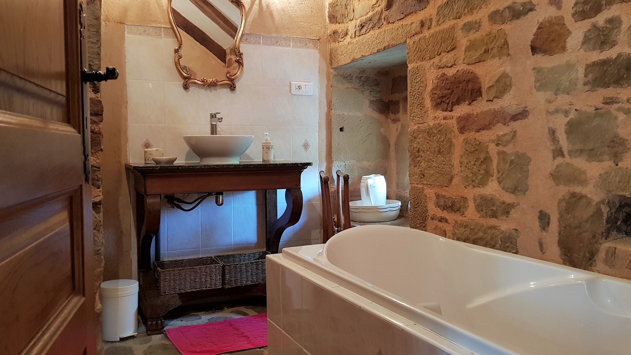 Photo of Bathroom in Noailhac