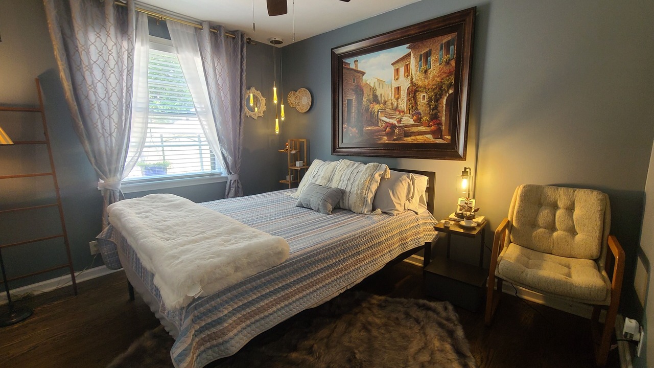Photo of Bedroom in Antioch