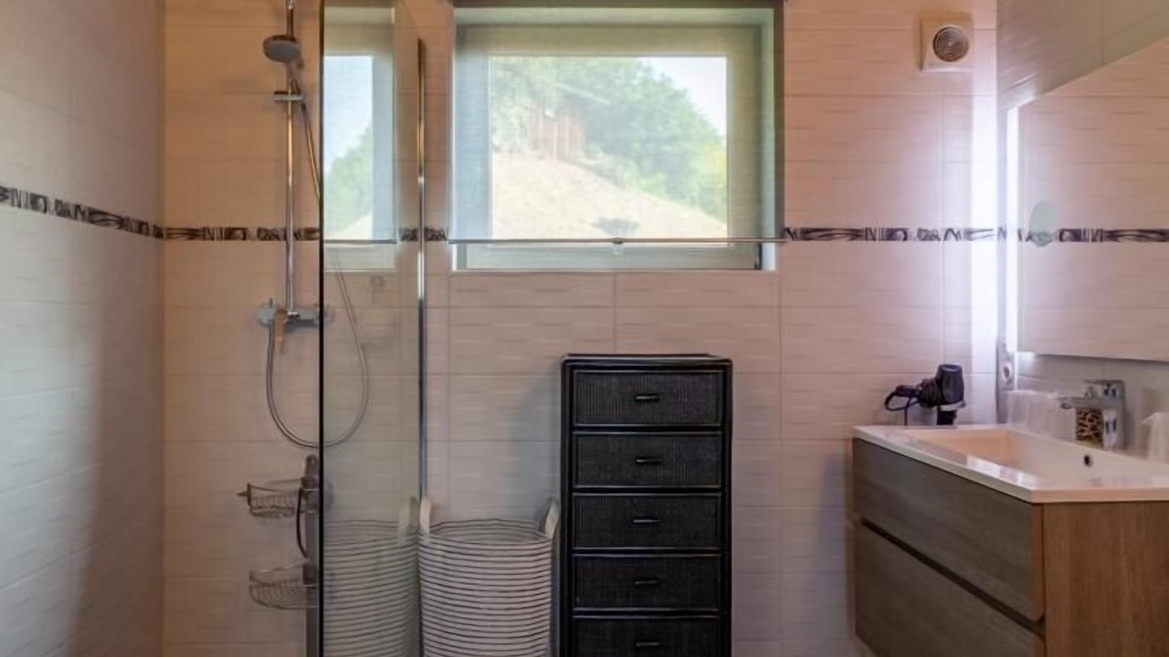Photo of Bathroom in Coise-Saint-Jean-Pied-Gauthier