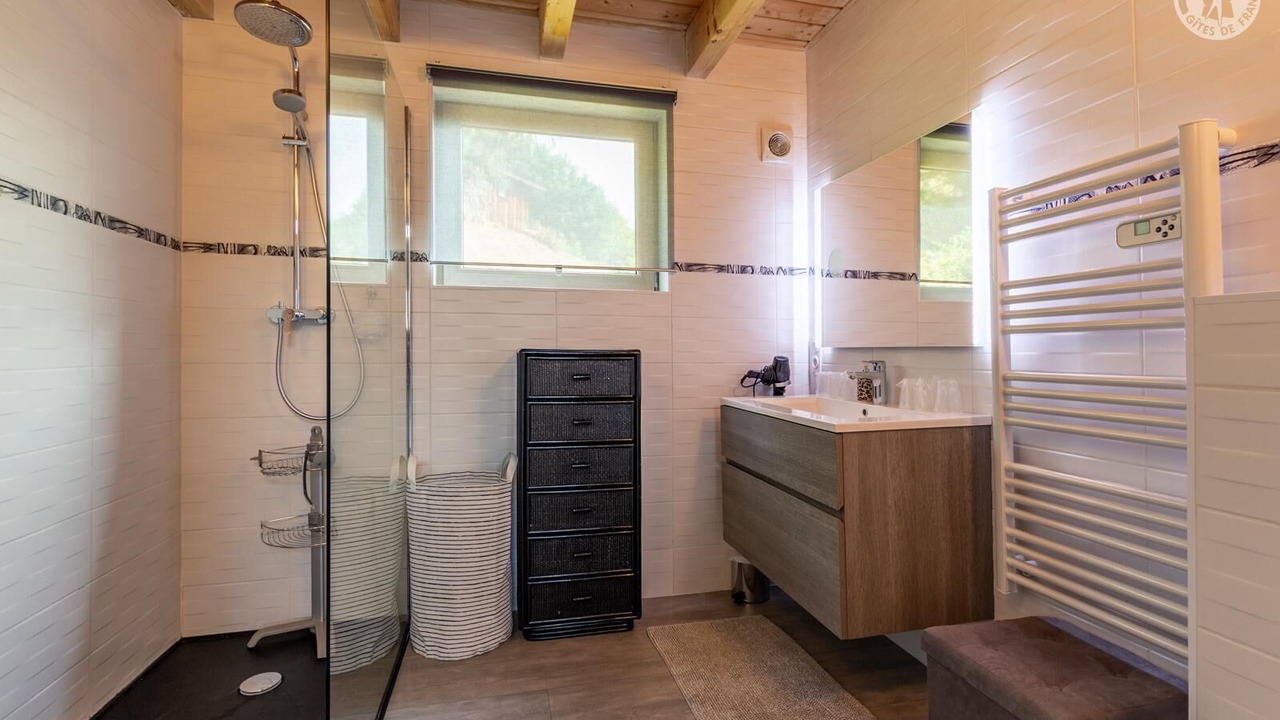 Photo of Bathroom in Coise-Saint-Jean-Pied-Gauthier