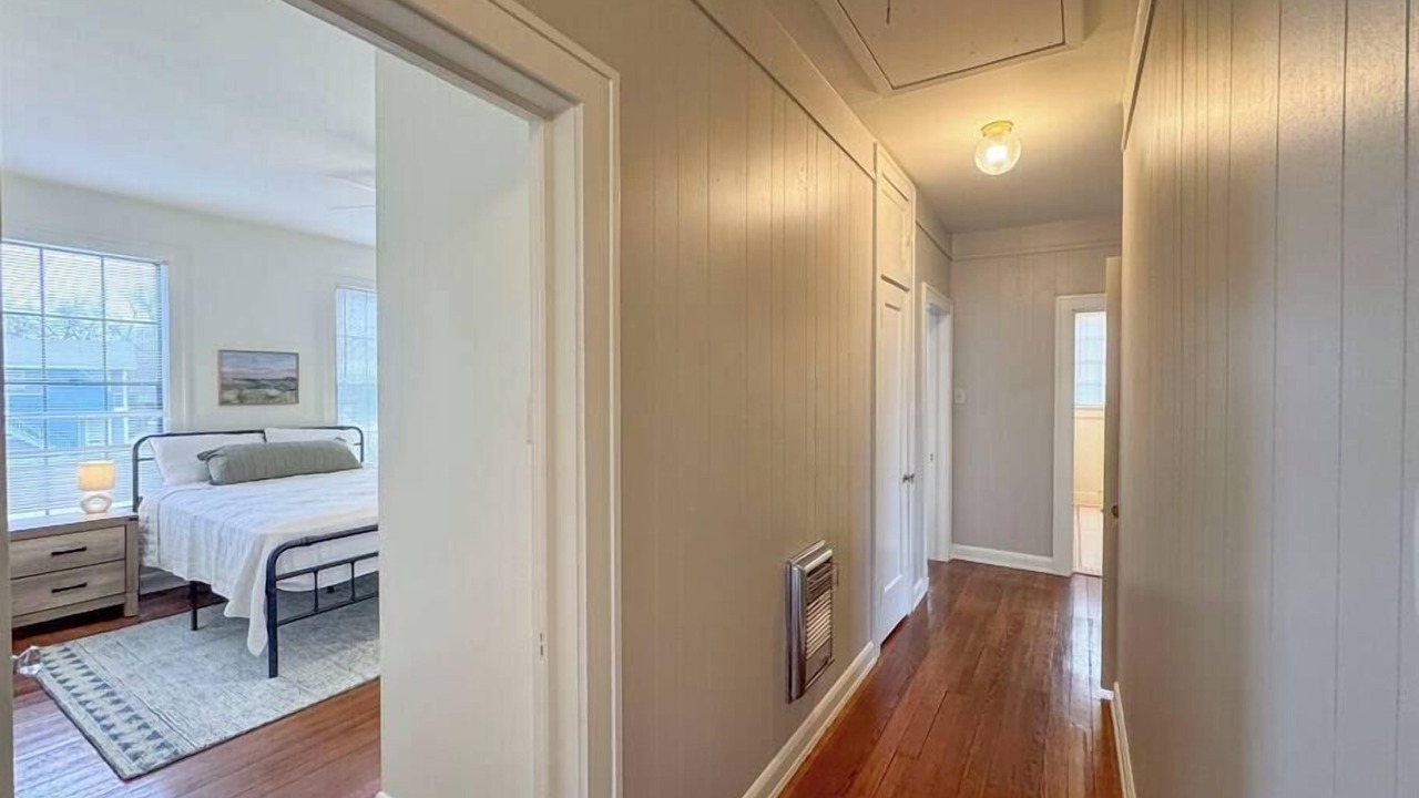Photo of Bedroom in Austin Ave.