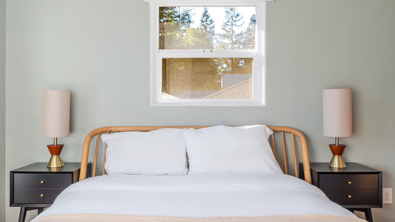 Photo of Bedroom in Downtown North