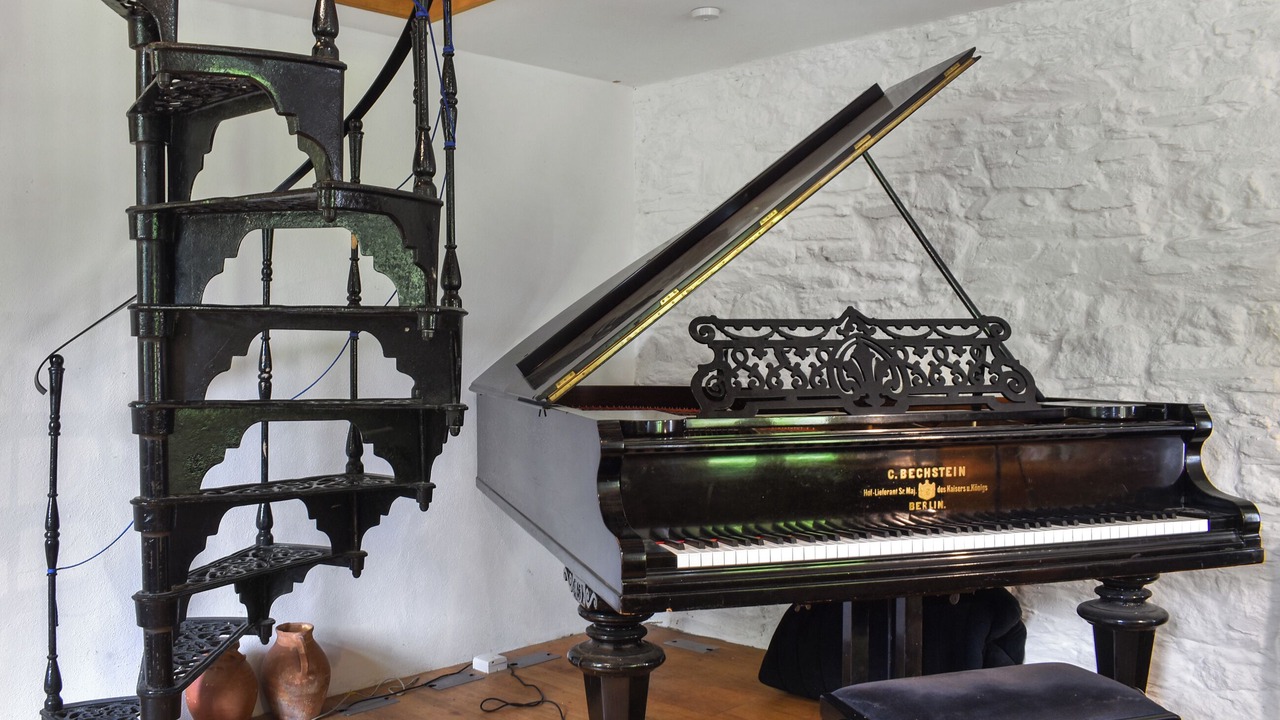 Photo of Others in St. Neot