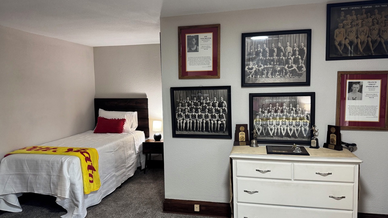 Photo of Bedroom in Pittsburg