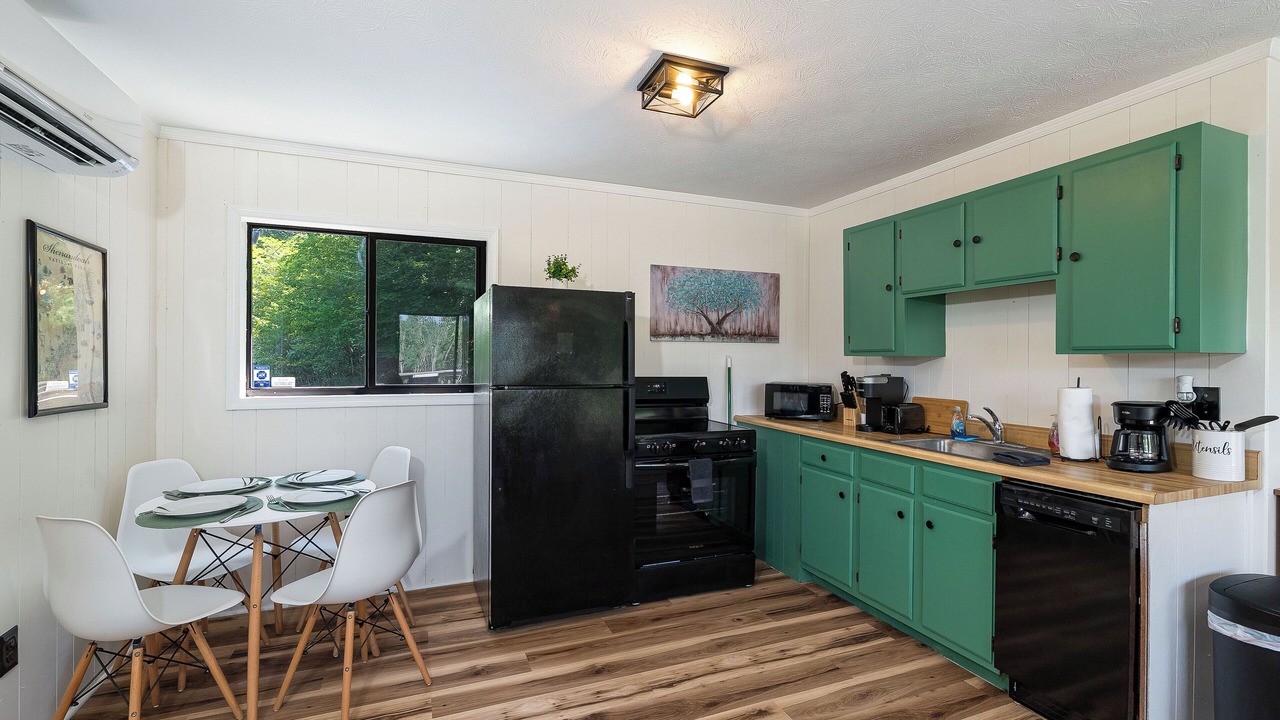 Photo of Kitchen in Broadway