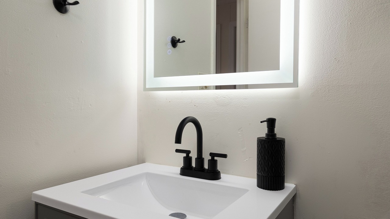 Photo of Bathroom in Broadway