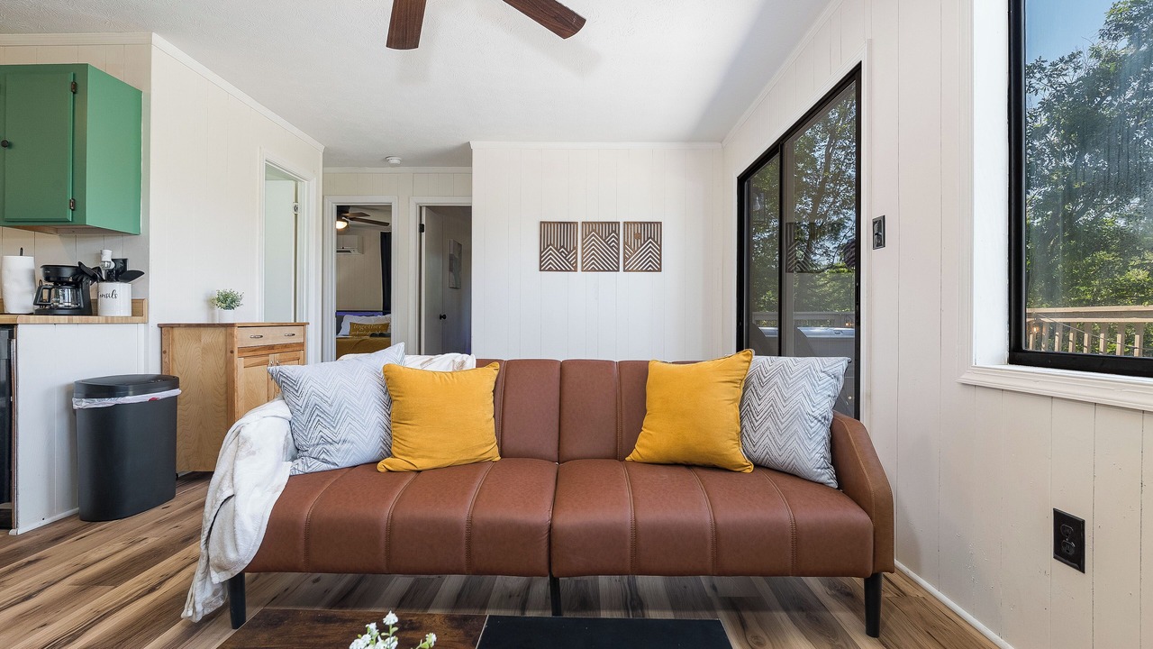 Photo of Livingroom in Broadway