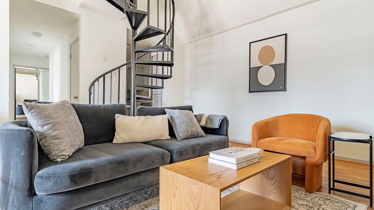 Photo of Livingroom in Waller Creek District