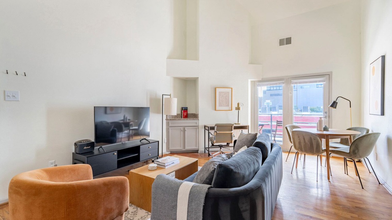 Photo of Livingroom in Waller Creek District