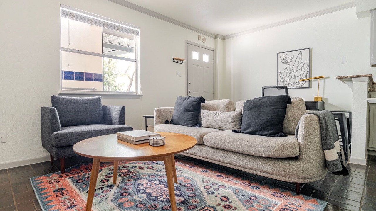 Photo of Livingroom in Waller Creek District