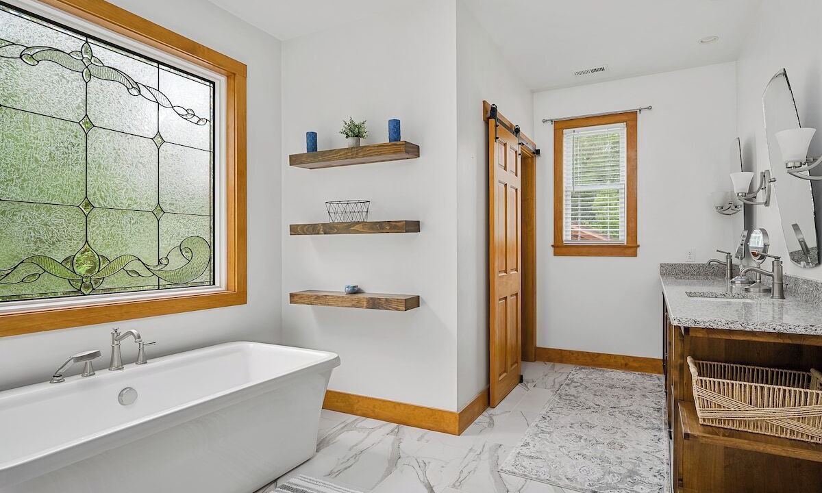 Photo of Bathroom in Central