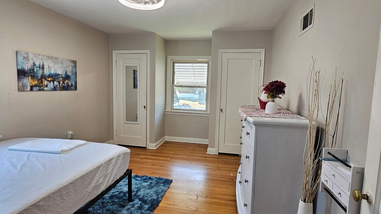 Photo of Bedroom in University City