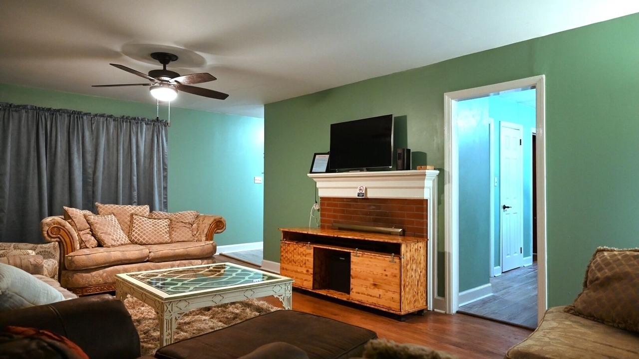 Photo of Livingroom in New Bern