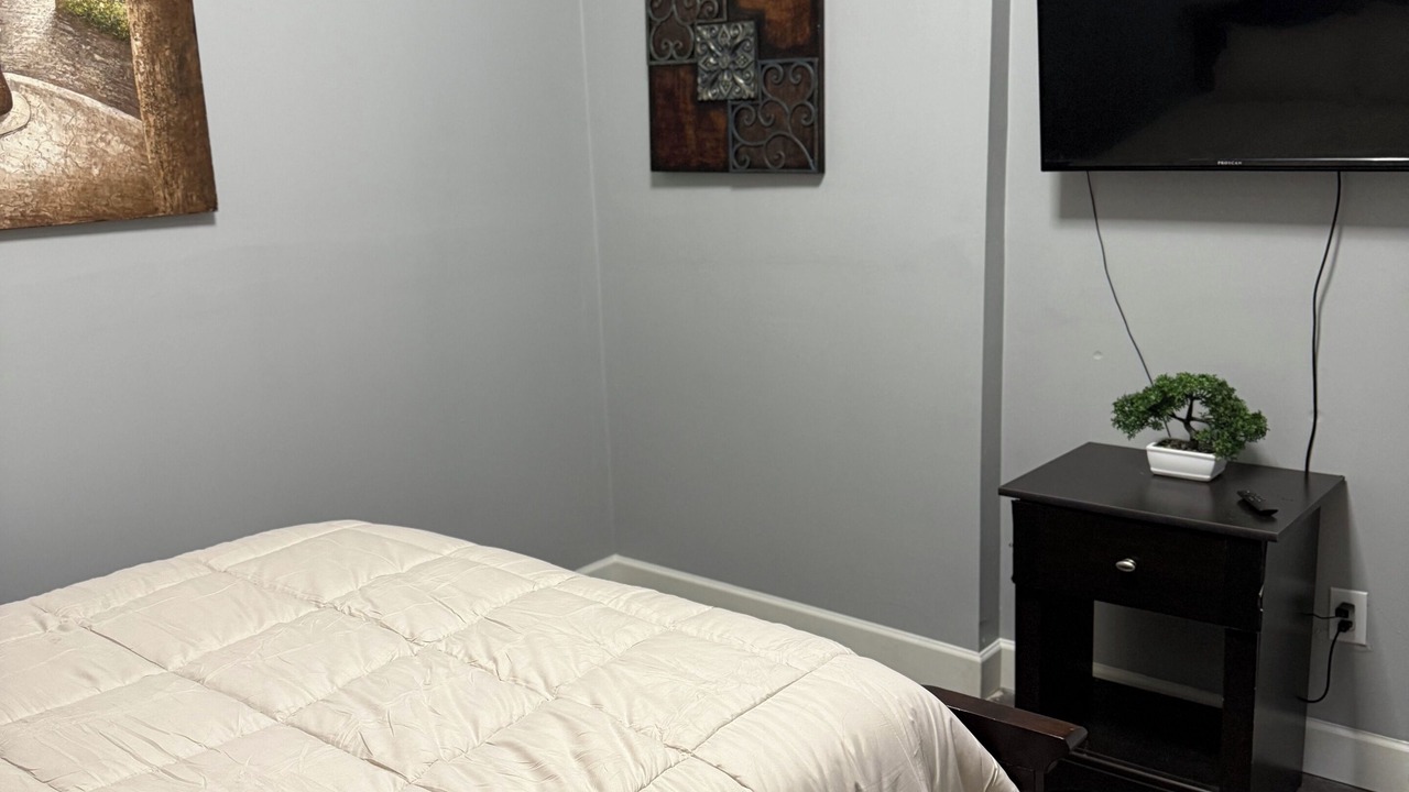 Photo of Bedroom in Lawrenceville
