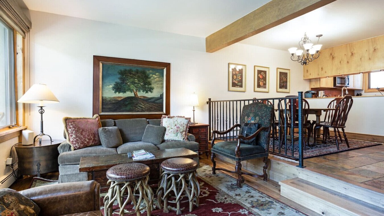 Photo of Livingroom in Vail