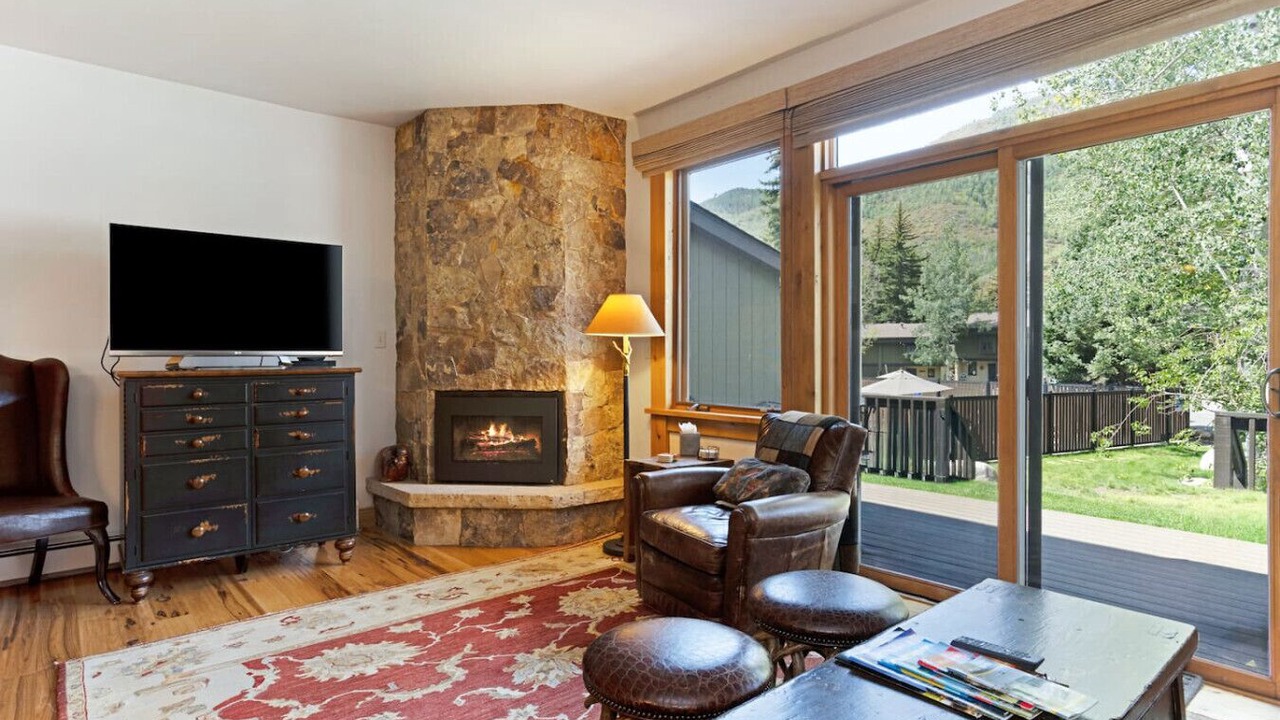 Photo of Livingroom in Vail