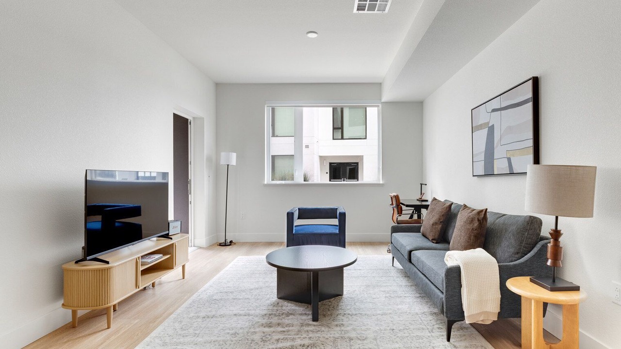 Photo of Livingroom in Burlingame