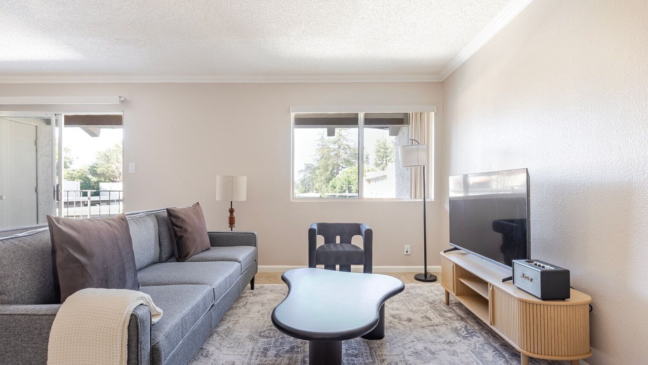 Photo of Livingroom in Campbell