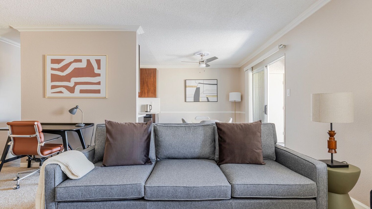 Photo of Livingroom in Campbell