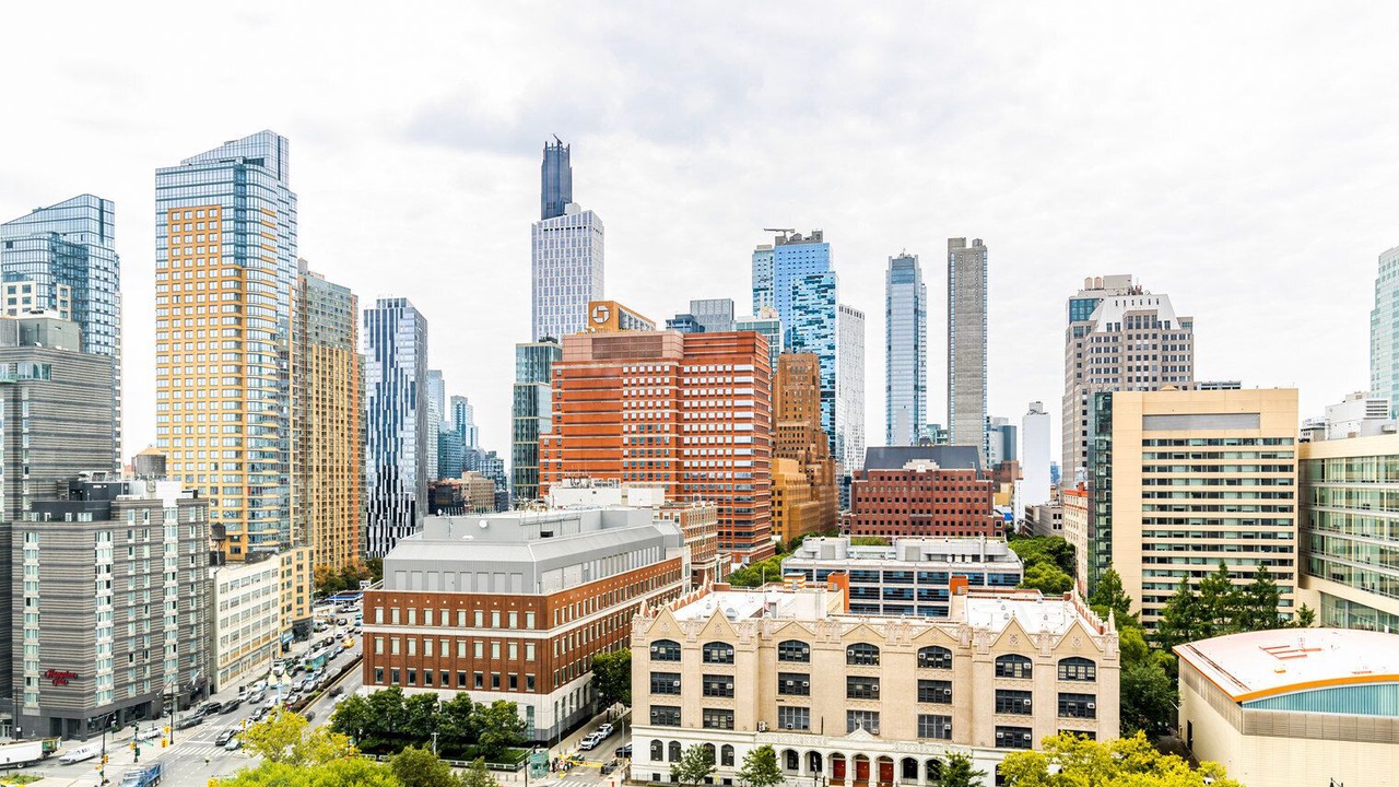 Photo of Others in Downtown Brooklyn