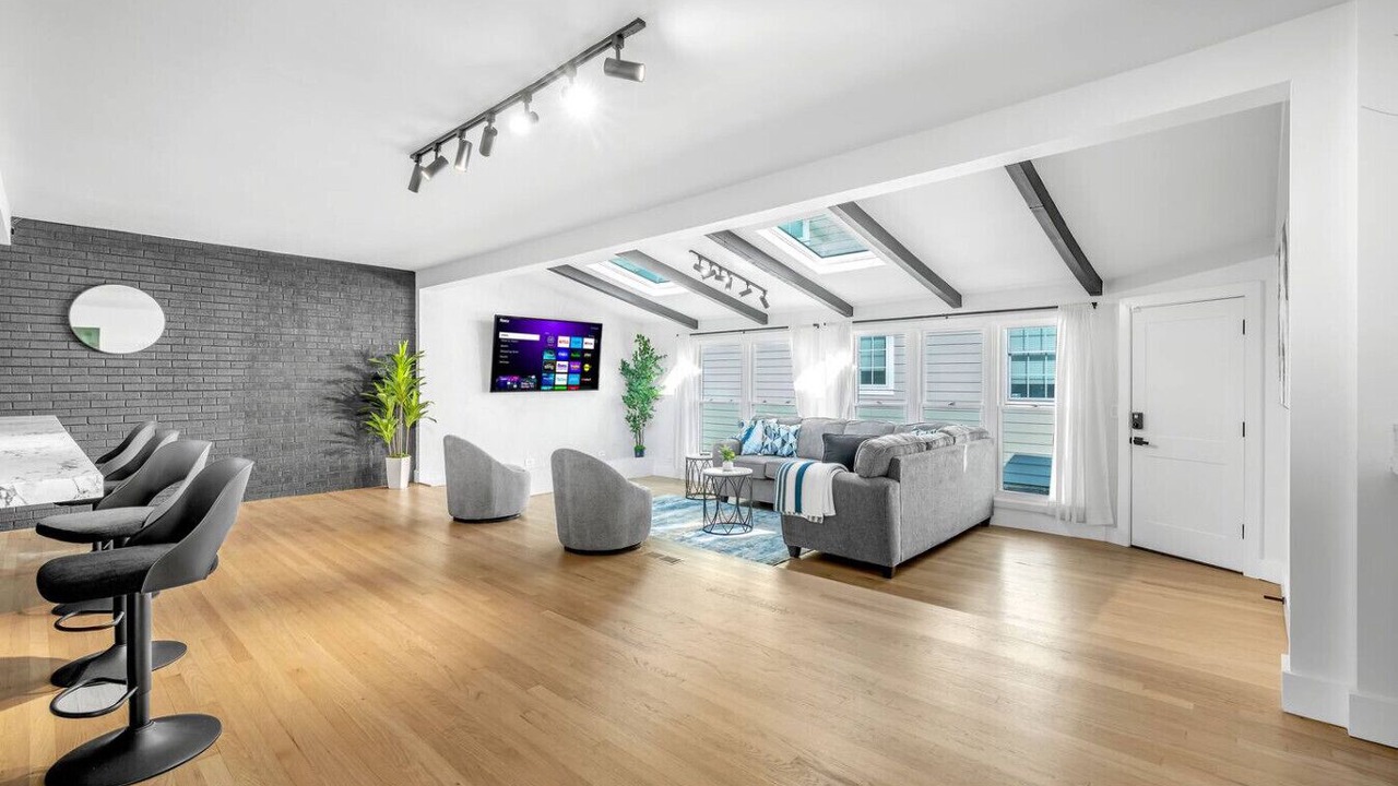 Photo of Others in Elmhurst