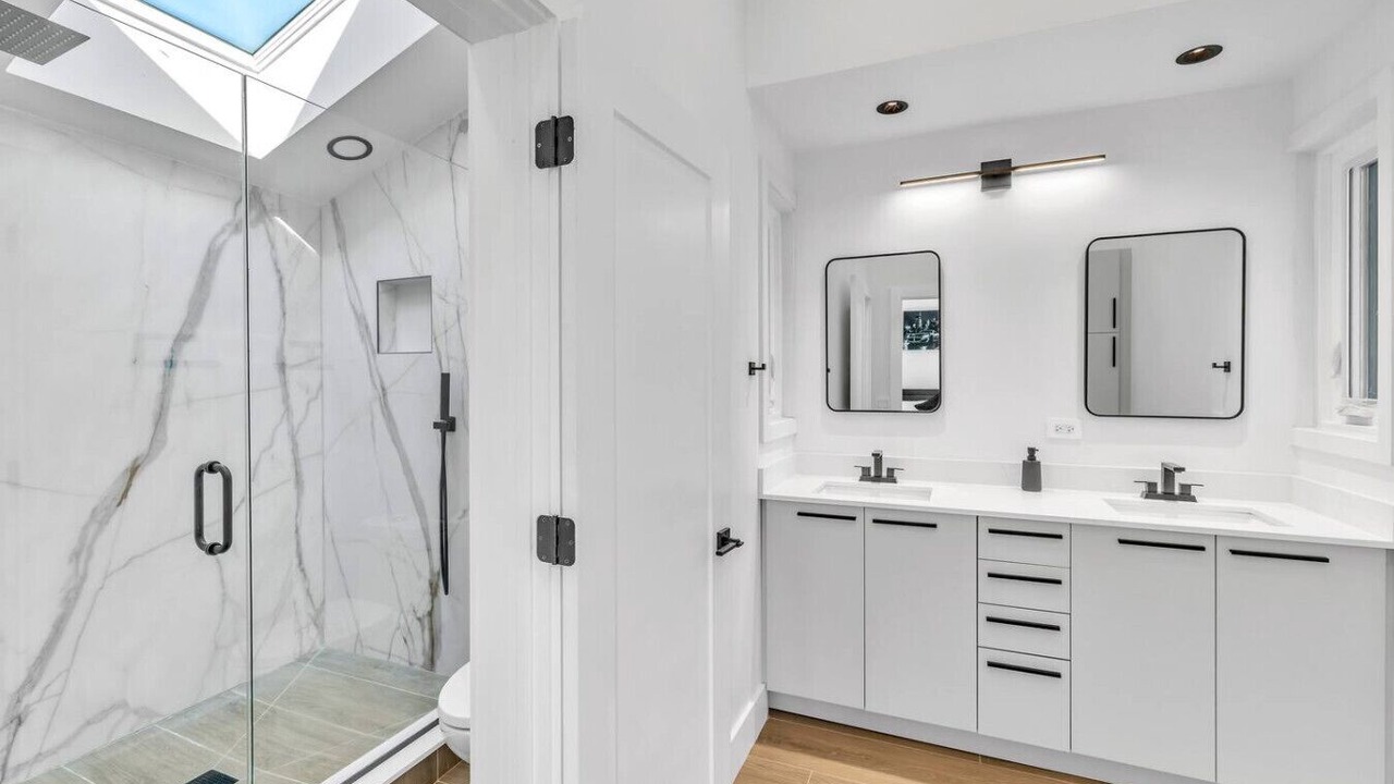 Photo of Bathroom in Elmhurst