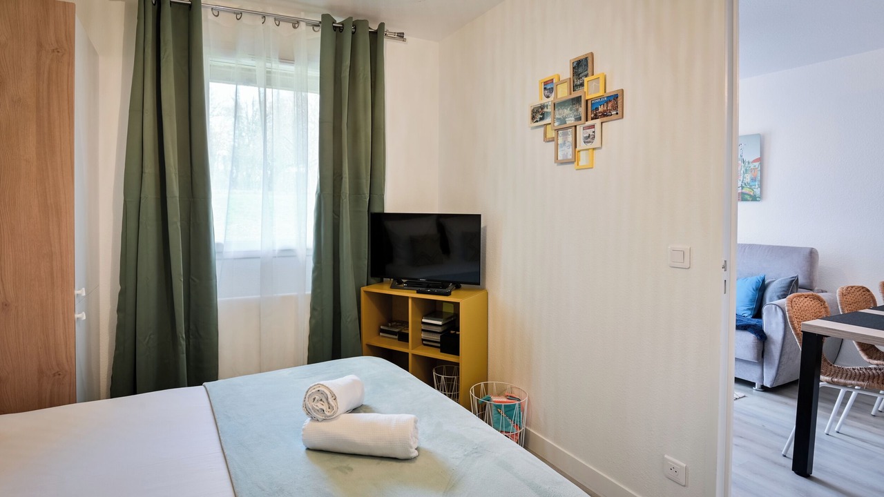 Photo of Bedroom in Equemauville