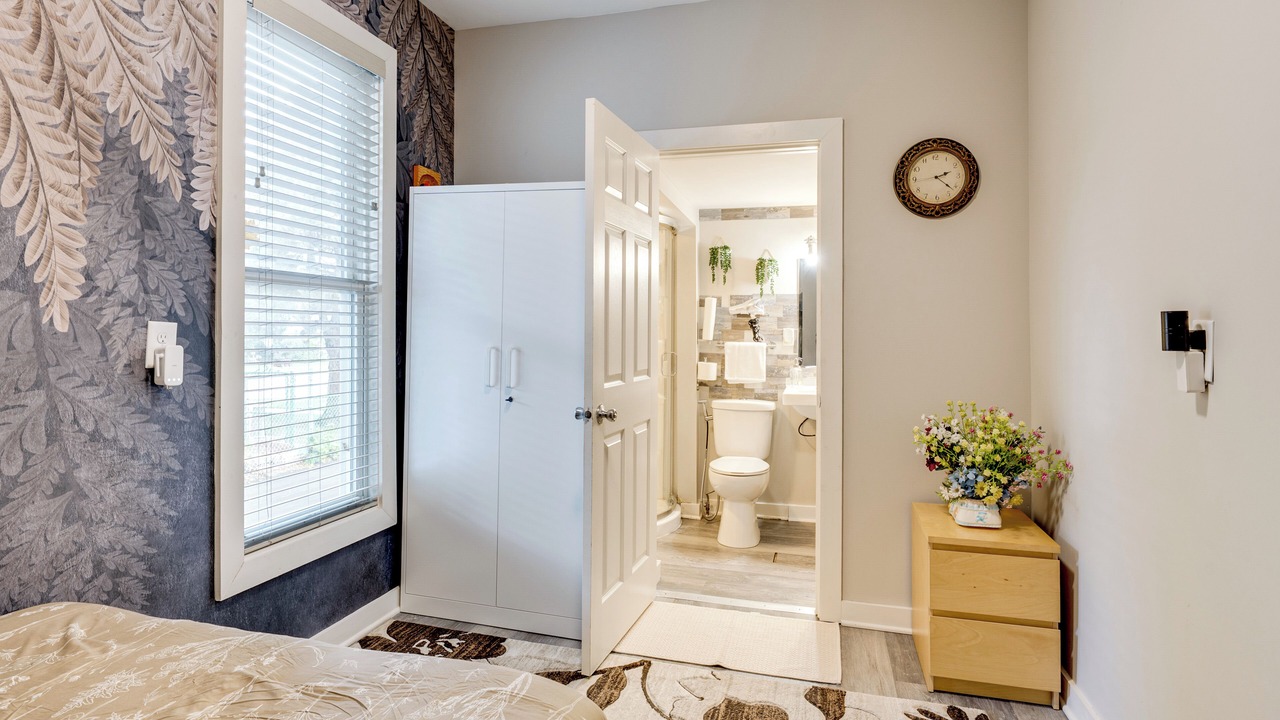 Photo of Bedroom in Elgin