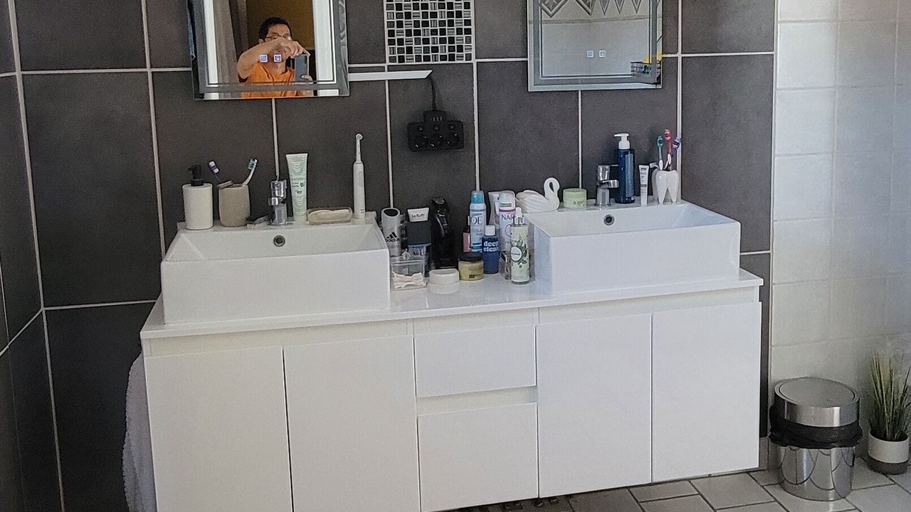 Photo of Bathroom in Saint-Cyr-en-Val