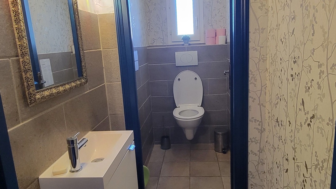 Photo of Bathroom in Saint-Cyr-en-Val