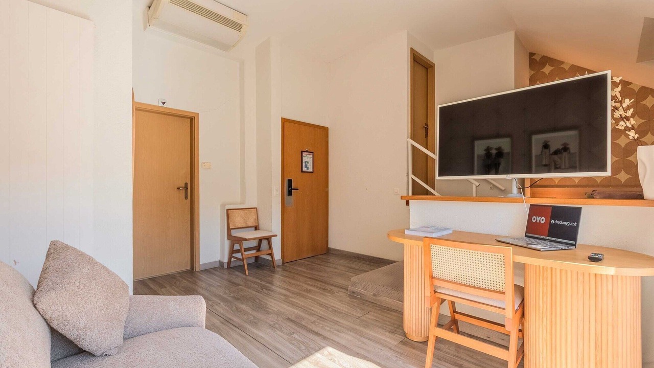 Photo of Livingroom in Paquis Navigation