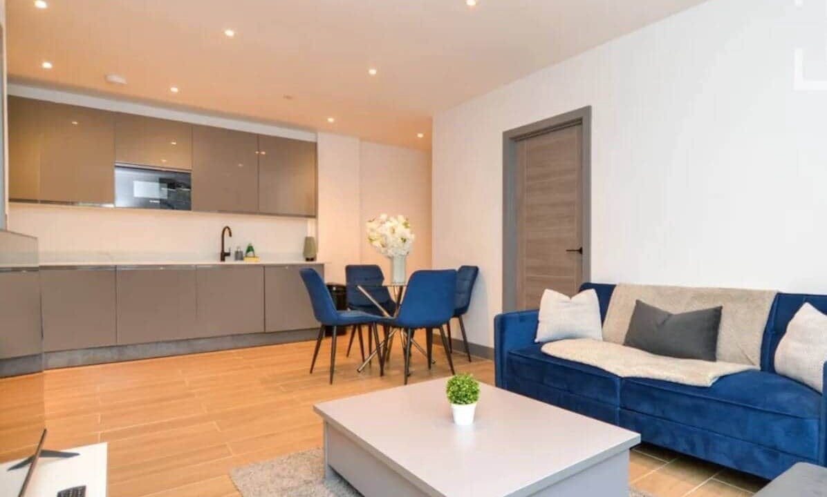 Photo of Livingroom in West Finchley