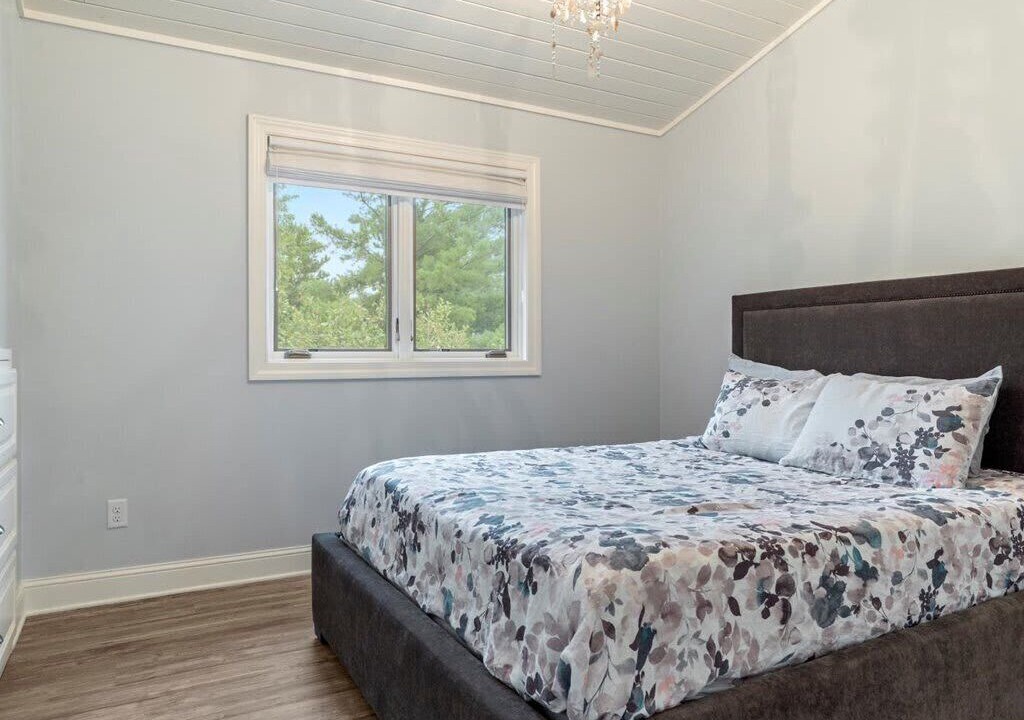 Photo of Bedroom in Crosslake