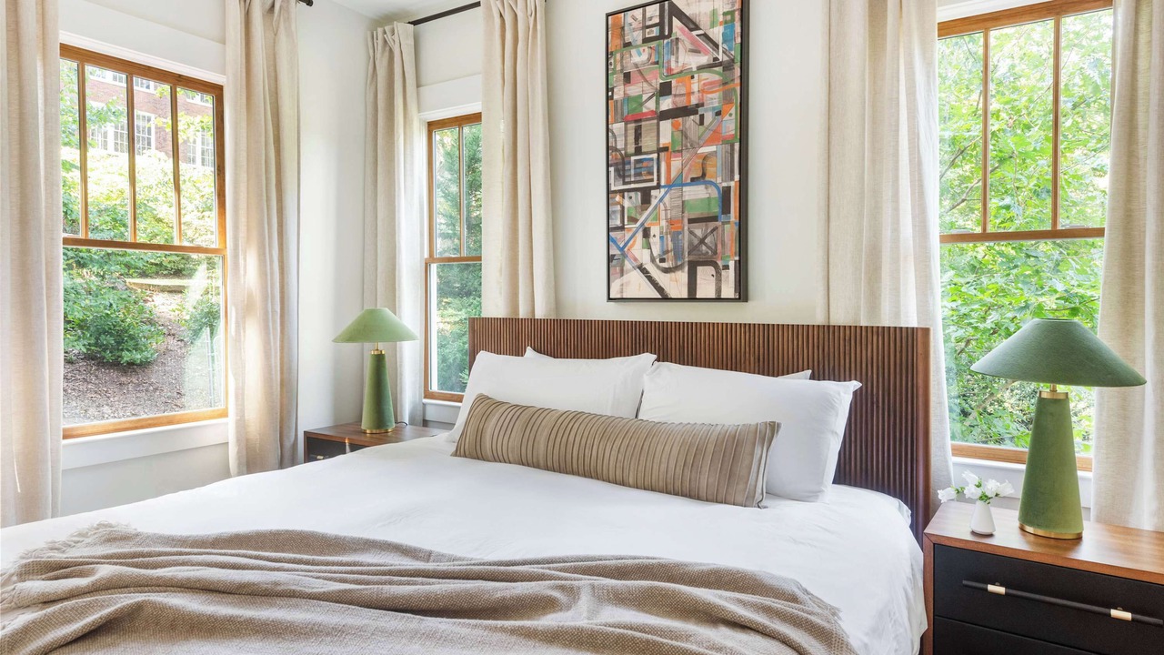 Photo of Others in Poncey-Highland