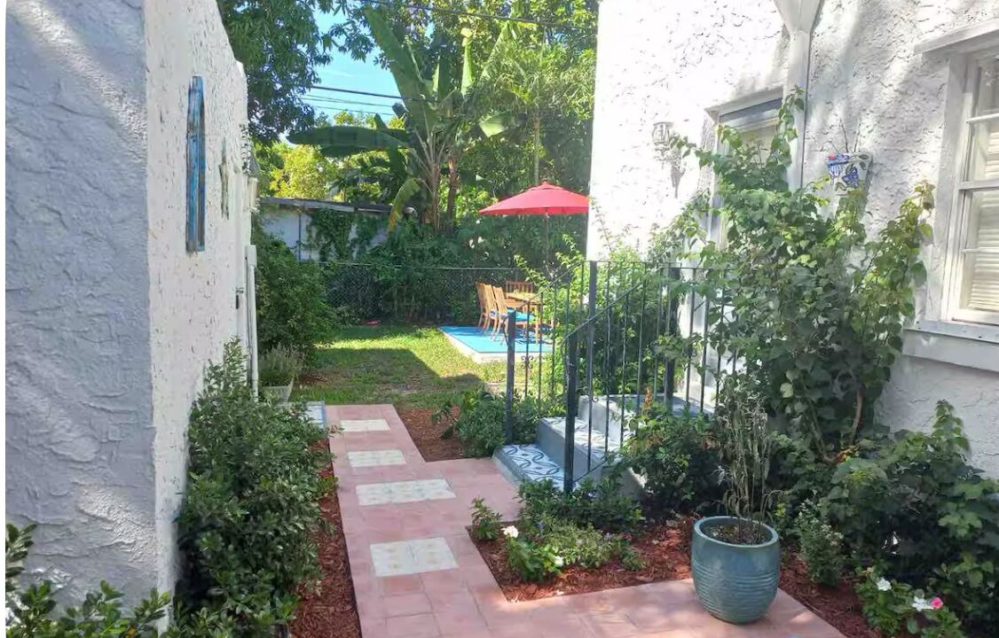 Photo of Outdoor in Coral Way