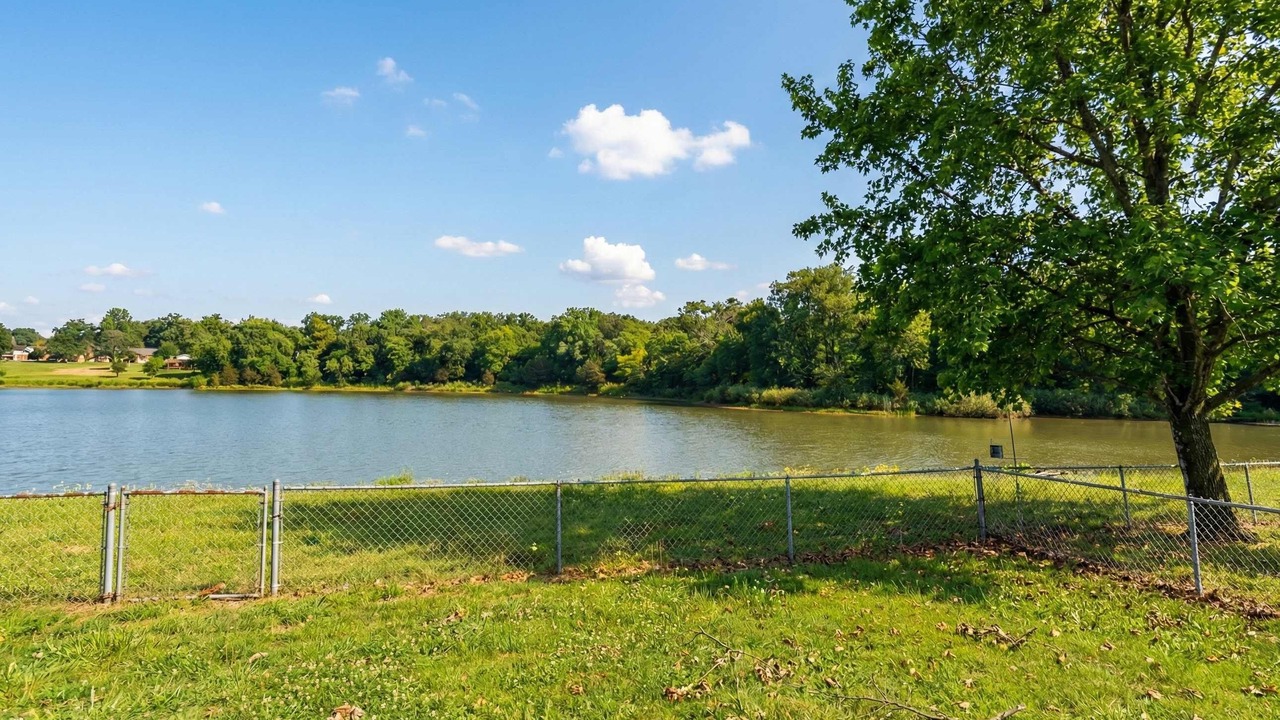 Photo of Others in Old Hickory