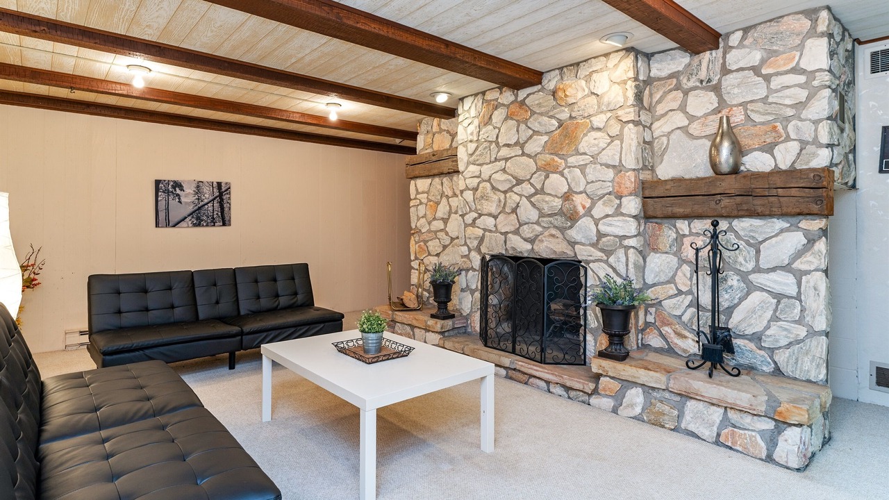 Photo of Livingroom in Canandaigua