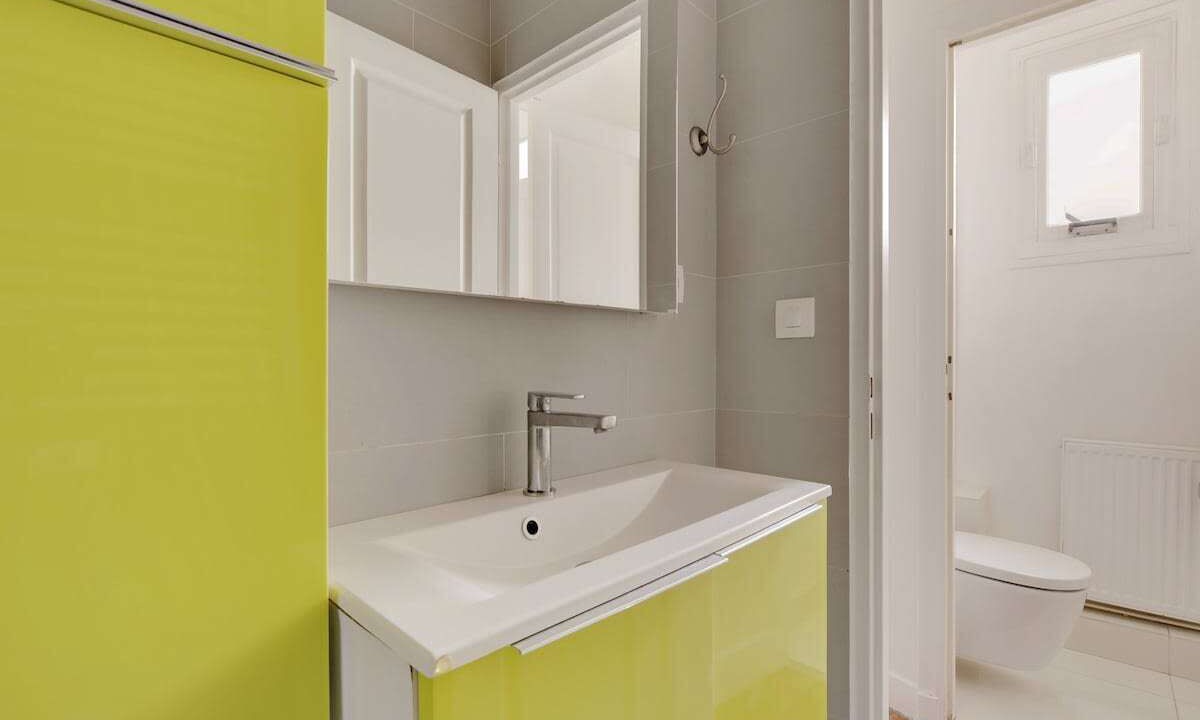 Photo of Bathroom in 9th Arrondissement