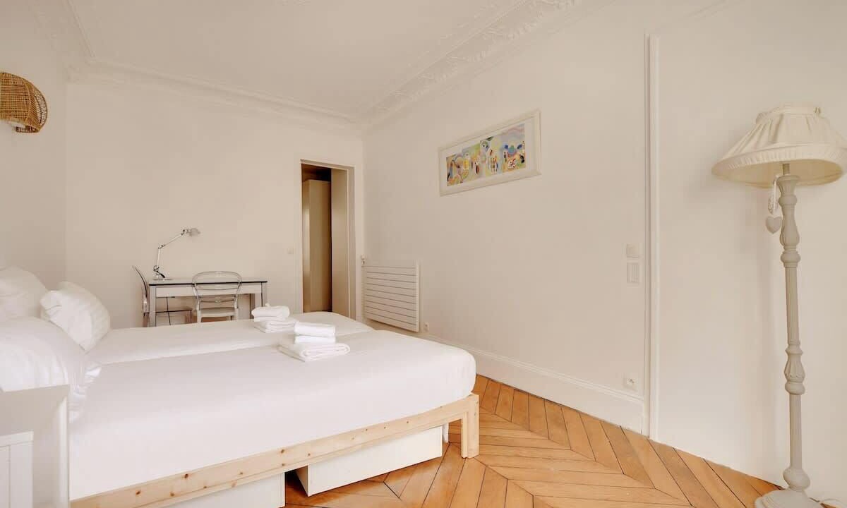 Photo of Bedroom in 9th Arrondissement