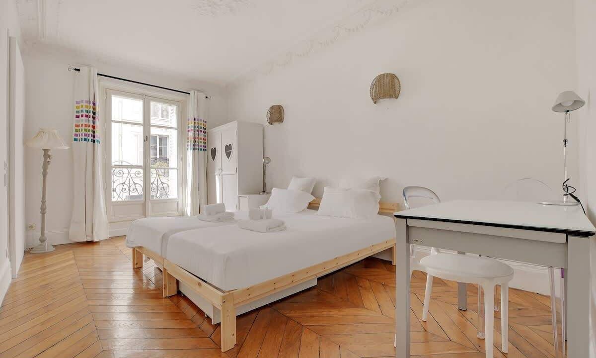 Photo of Bedroom in 9th Arrondissement