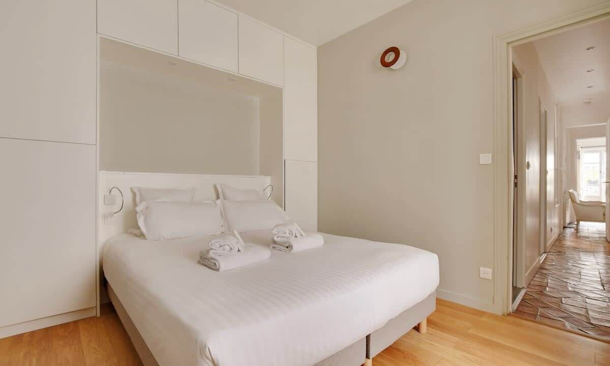 Photo of Bedroom in 9th Arrondissement