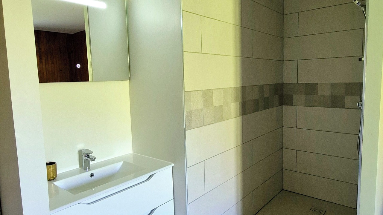 Photo of Bathroom in Saint-Martin-en-Vercors