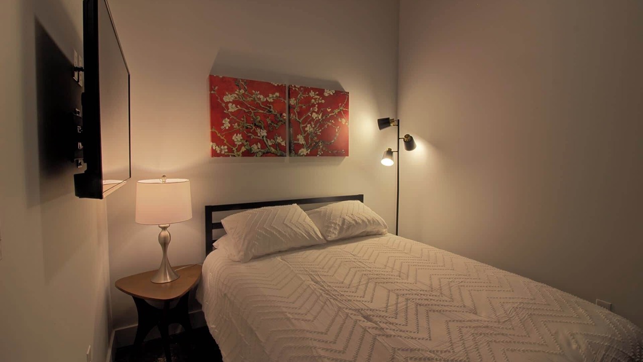 Photo of Bedroom in Midtown