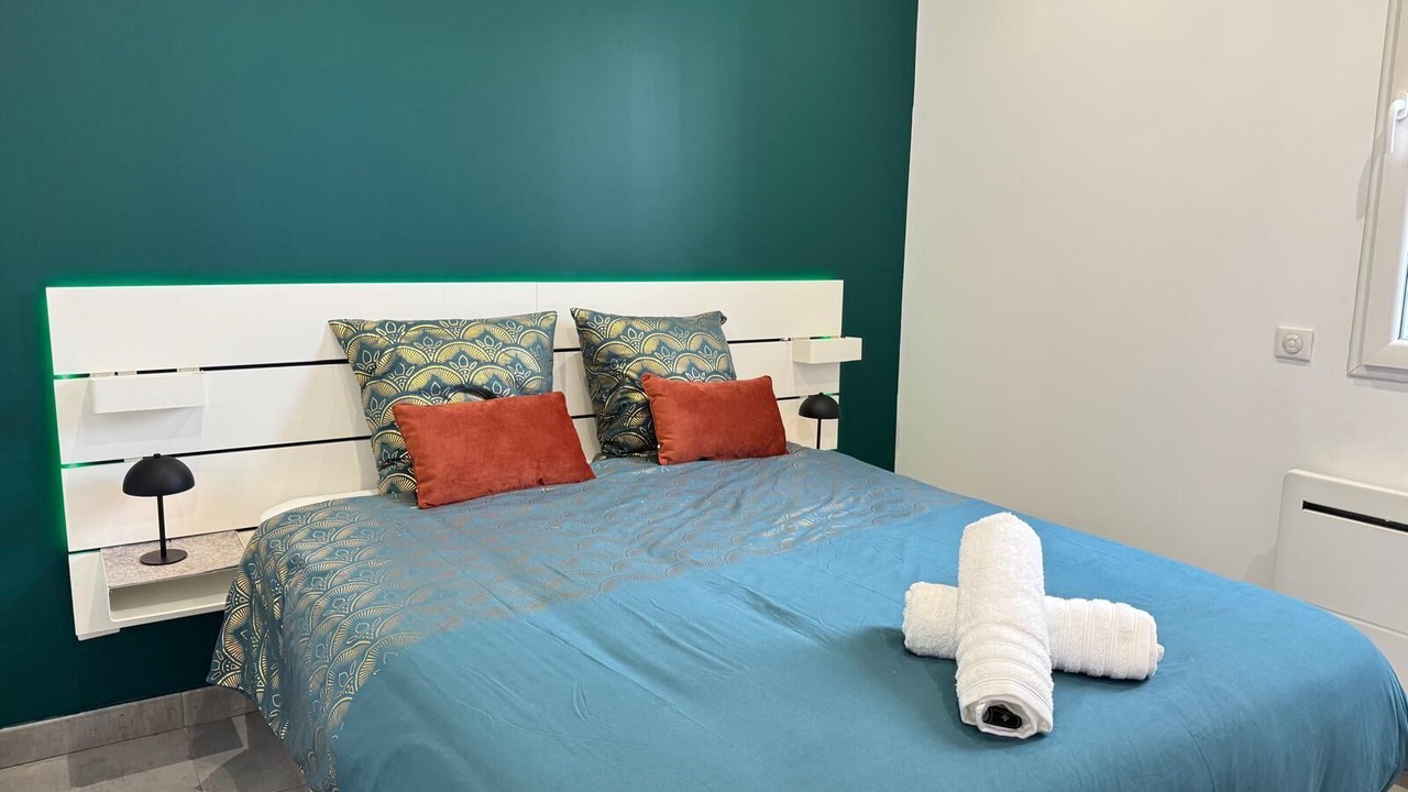 Photo of Bedroom in Saint-Leu-la-Foret