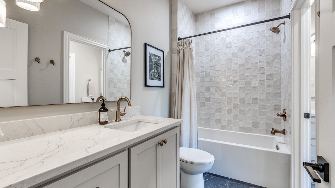 Photo of Bathroom in Eufaula
