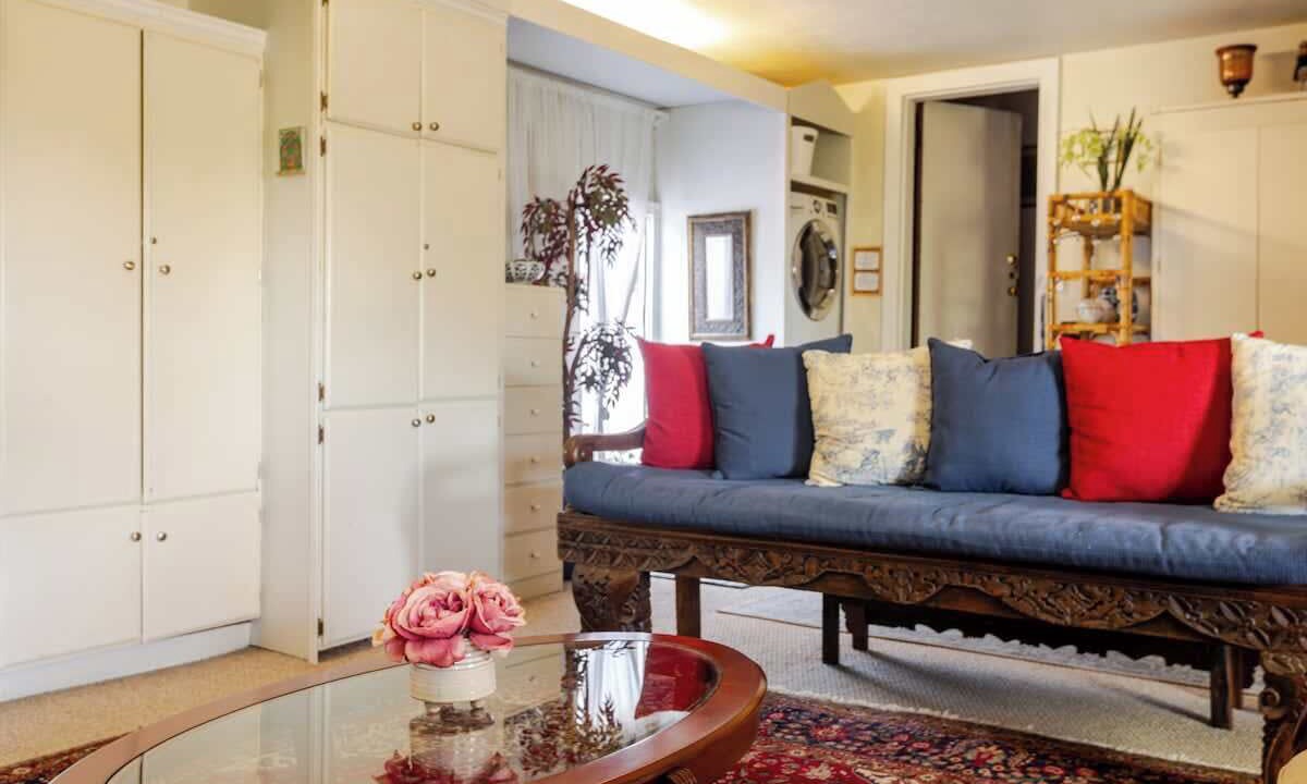 Photo of Livingroom in Claremont
