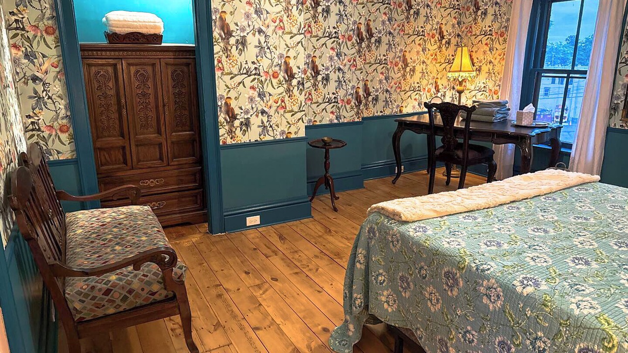 Photo of Bedroom in Seneca Falls