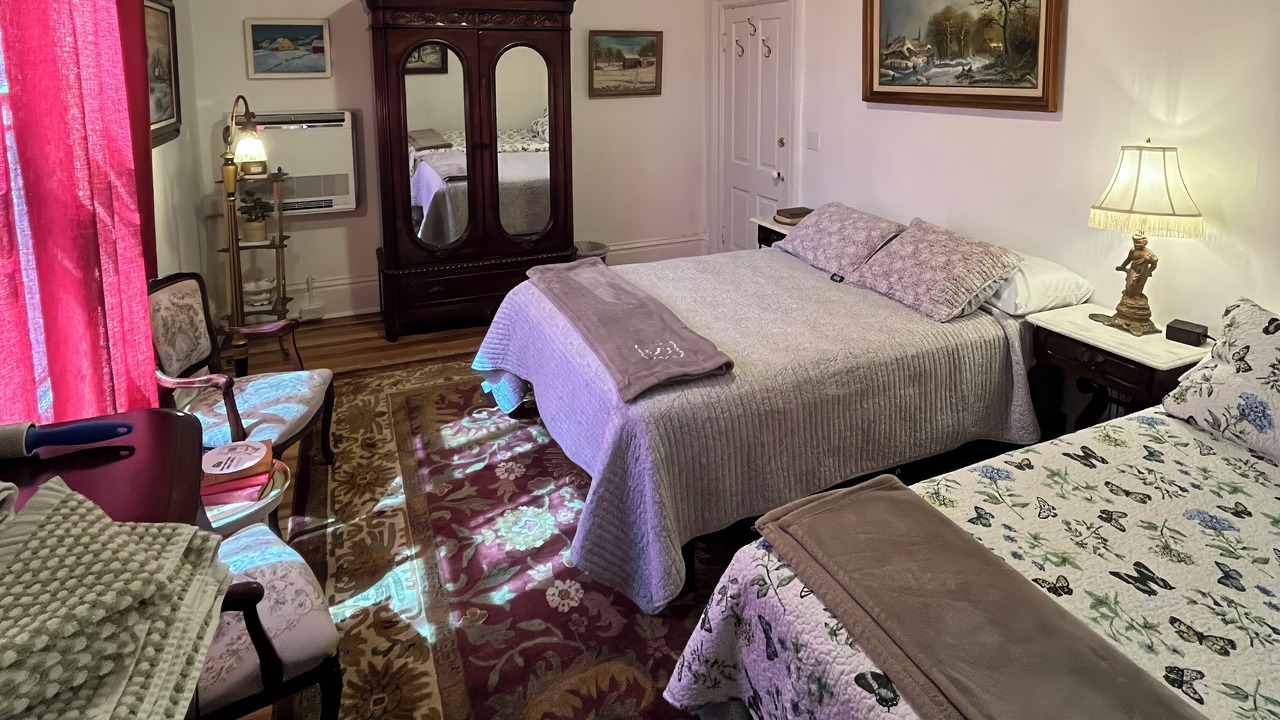 Photo of Bedroom in Seneca Falls