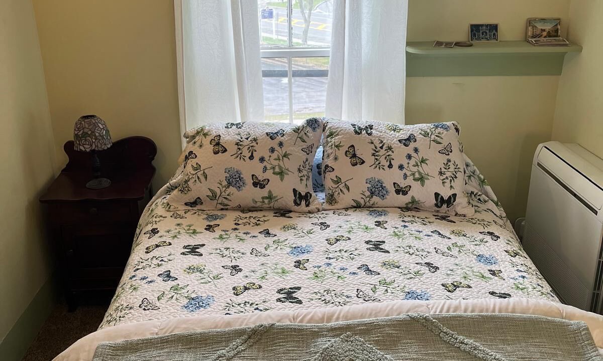 Photo of Bedroom in Seneca Falls